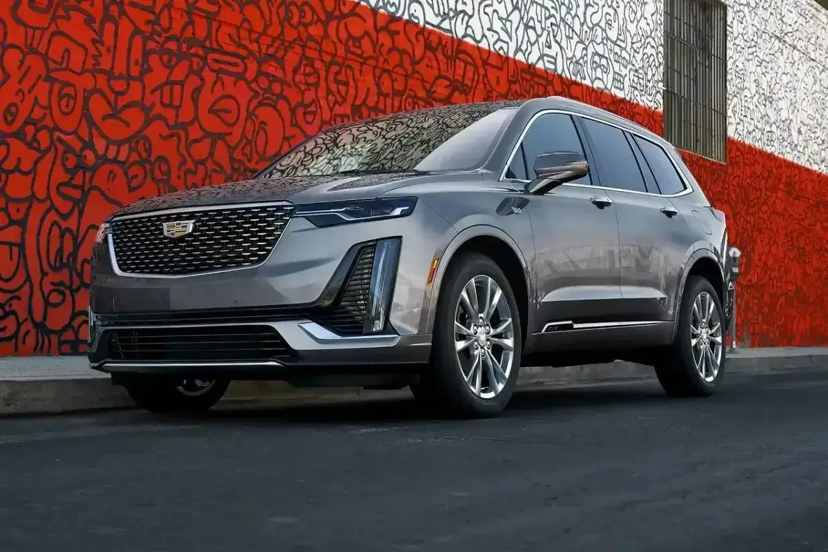 The All New Amazing 2023 Cadillac XT6 Mid-Size SUV In-Depth Review!